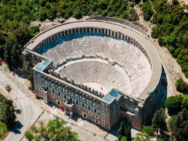 Teatrul Roman din Aspendos: una dintre cele mai bine păstrate construcții antice