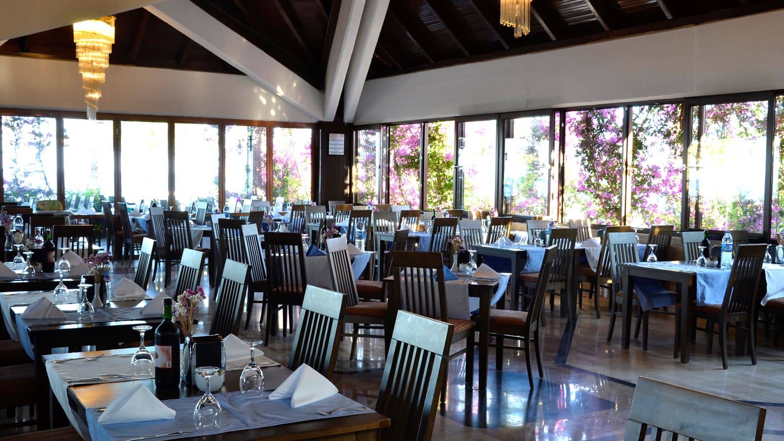 restaurants-main-restaurant