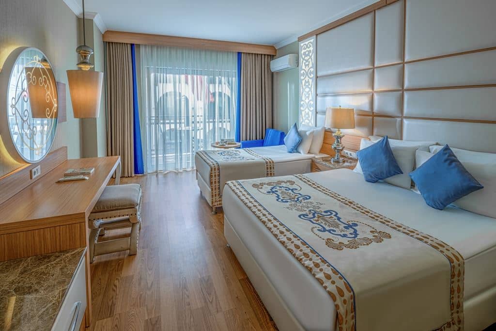 rooms-standard-room-jakuzzi-side-sea-view-sng-use