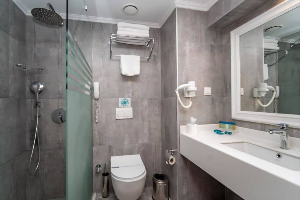 rooms-family-room