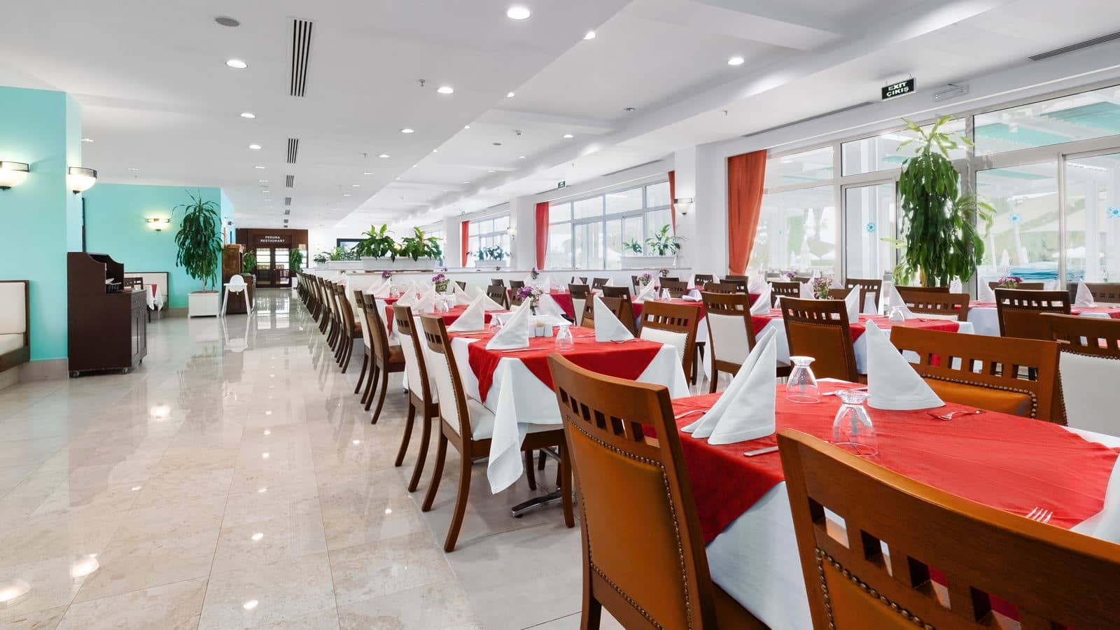 restaurants-papaya-restaurant