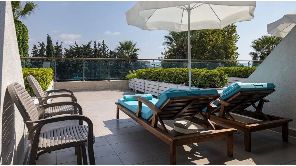 rooms-terrace-room