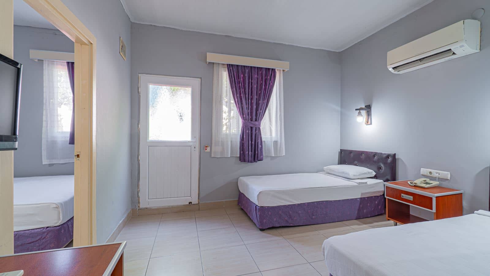 rooms-park-family-room