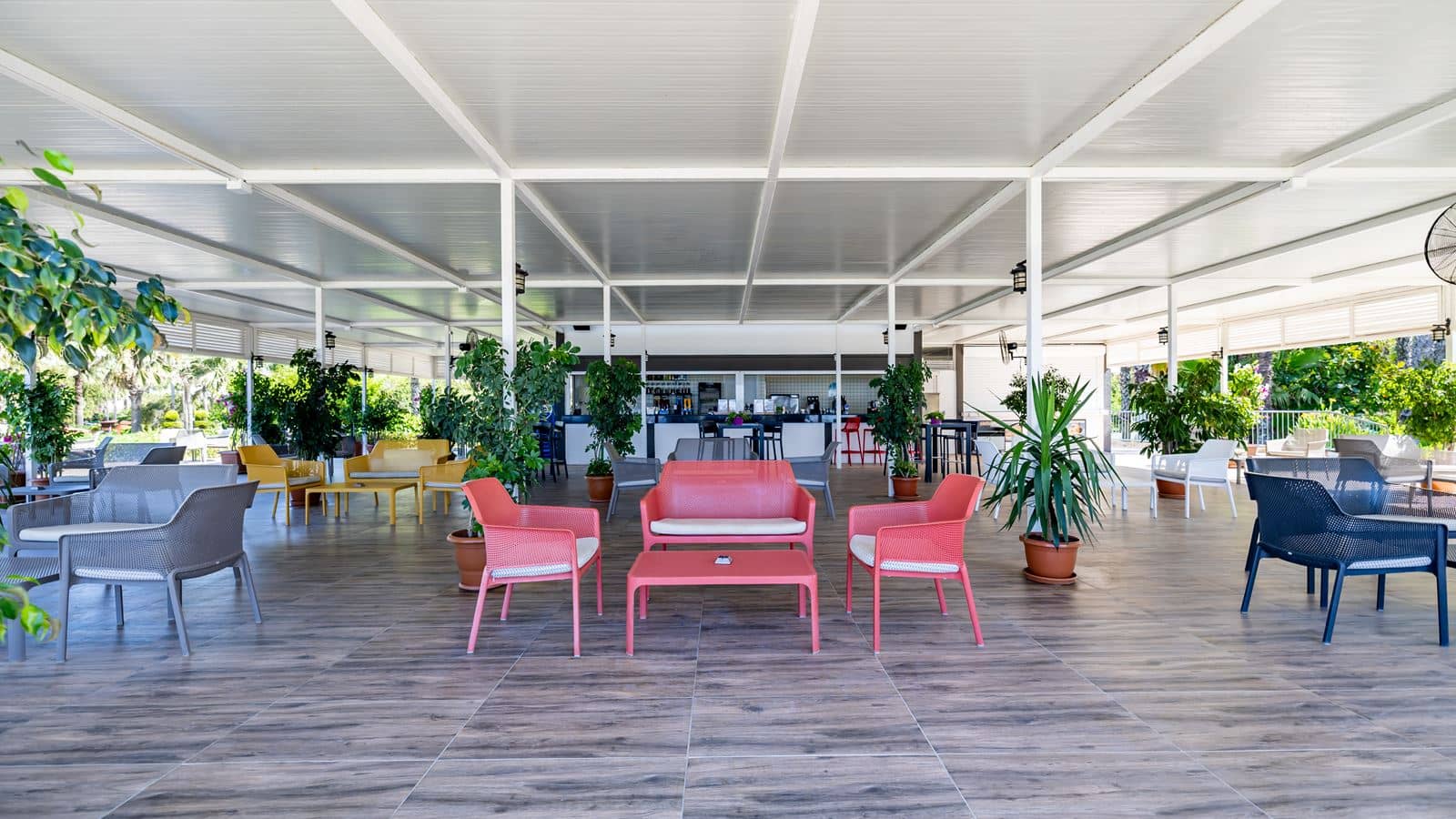 bars-tamarix-beach-bar