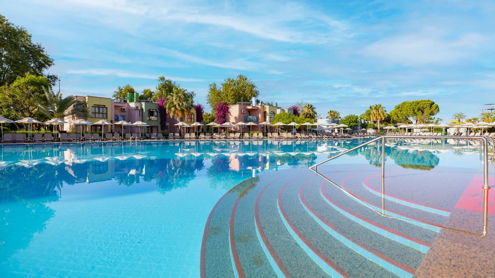 pools-outdoor-pool