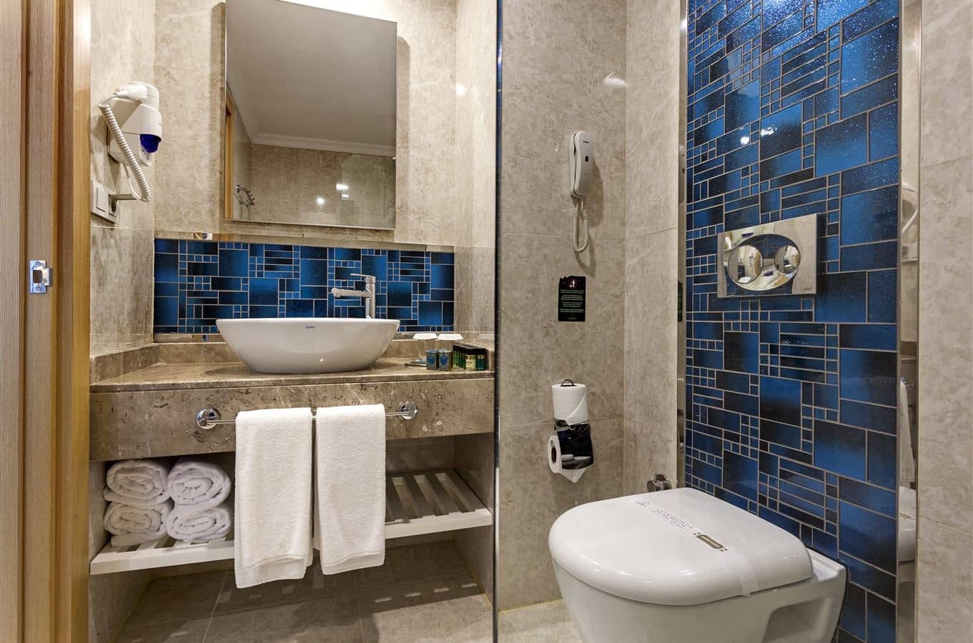 rooms-standard-room