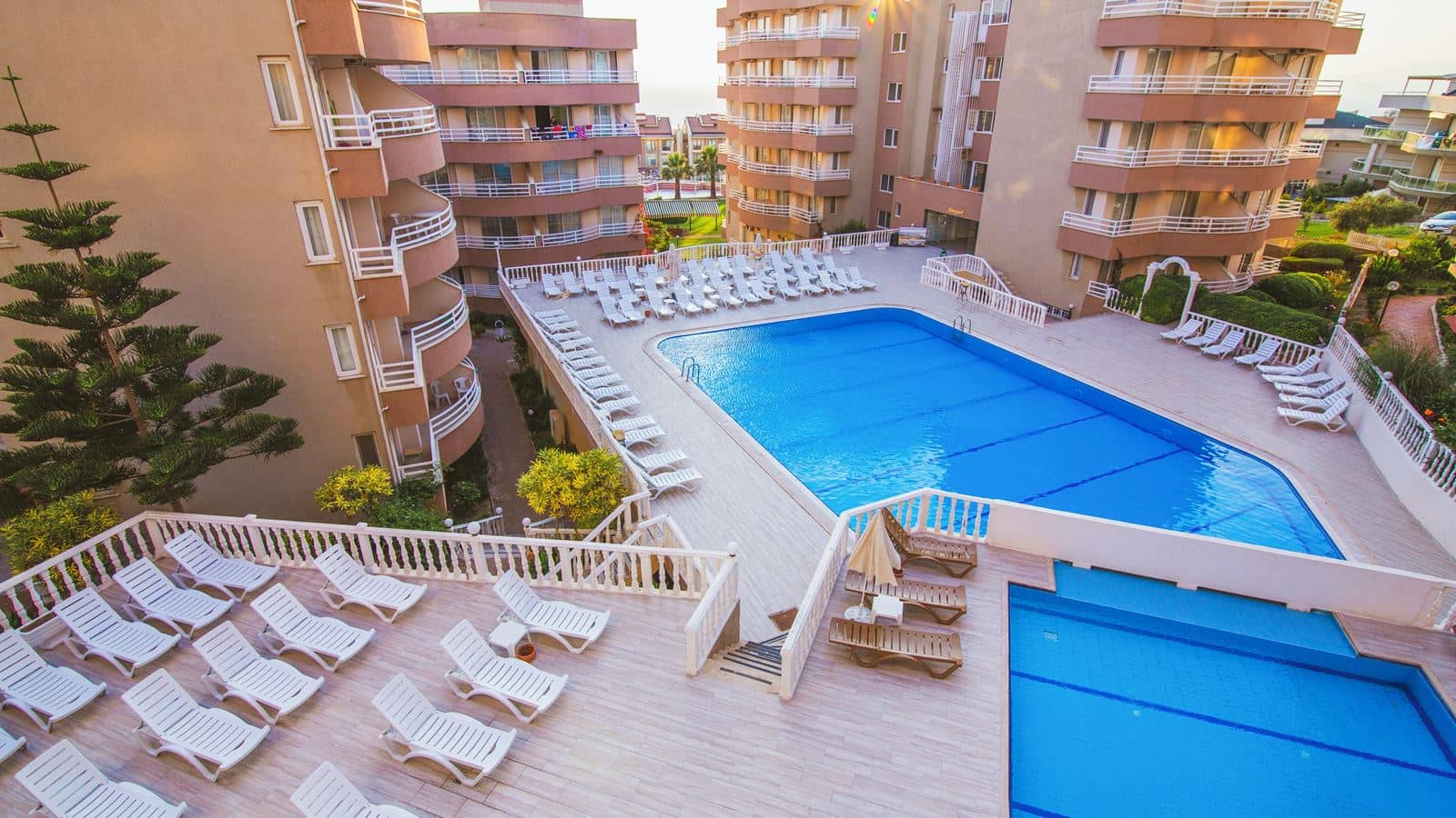 pools-outdoor-pool