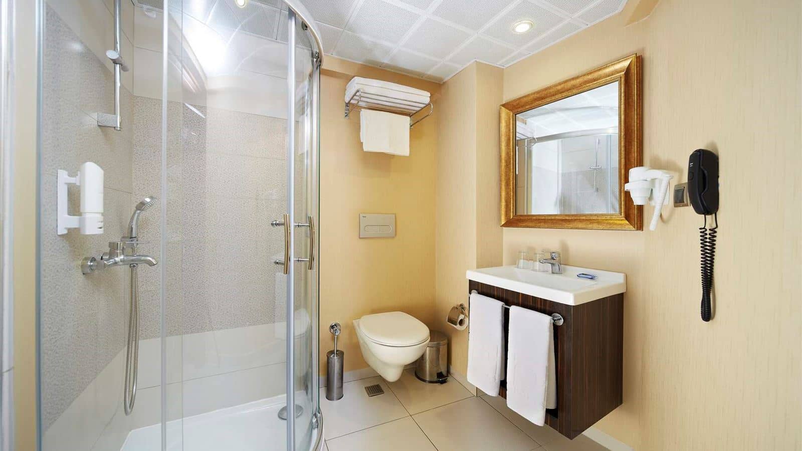 rooms-standard-room