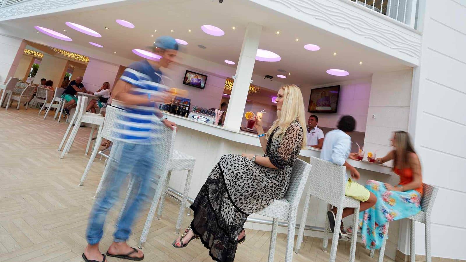 bars-pool-bar