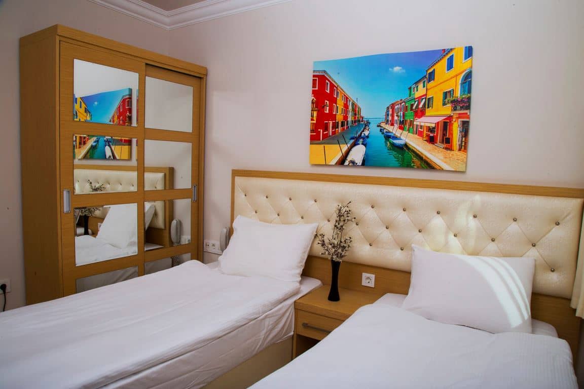 rooms-standard-room-land-view
