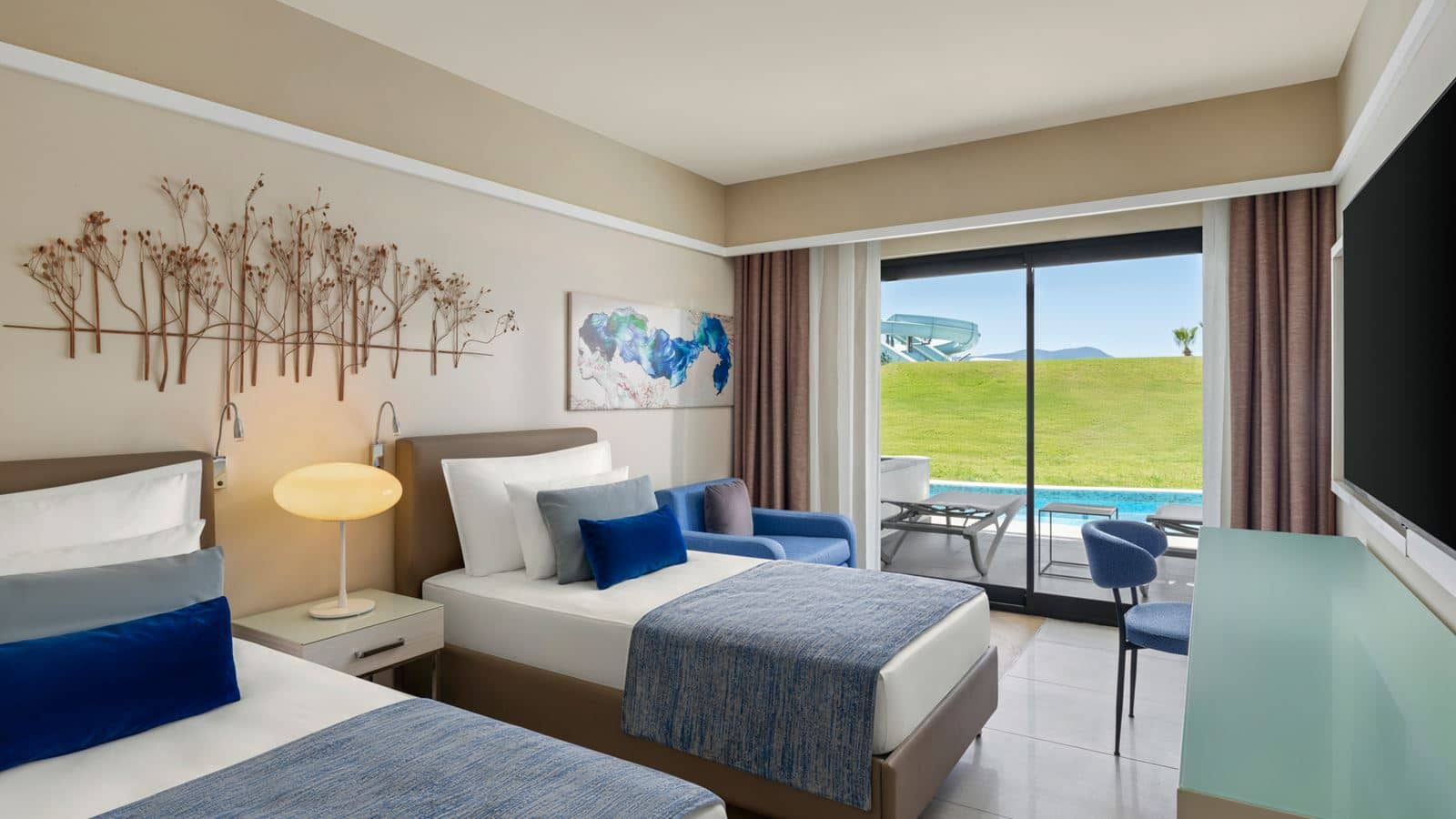 rooms-family-superior-swim-up