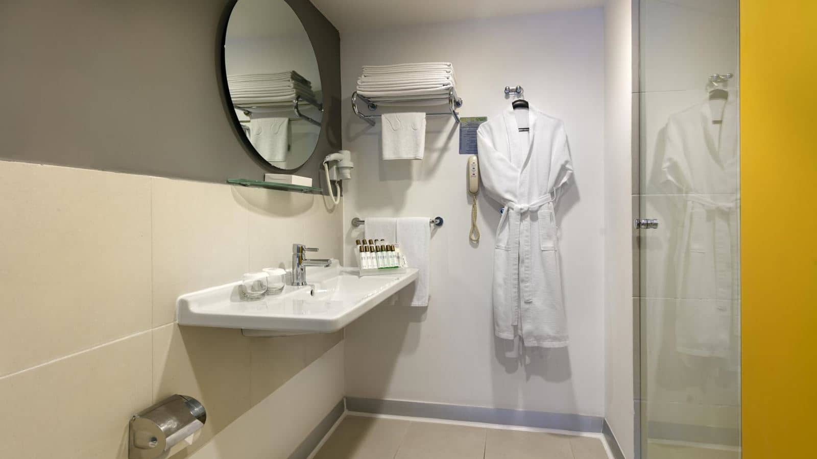 rooms-hotel-family-room