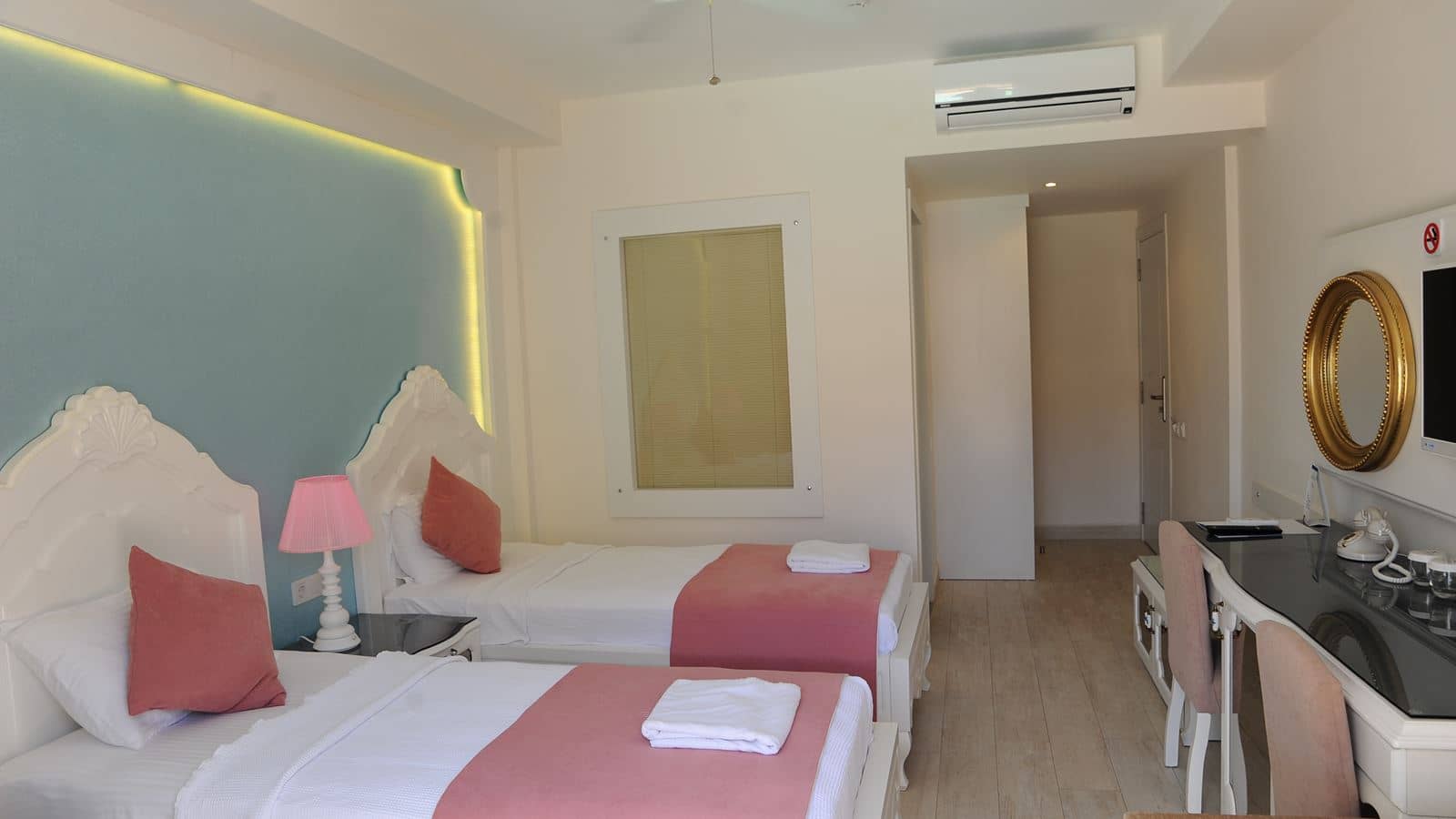 rooms-standard-room