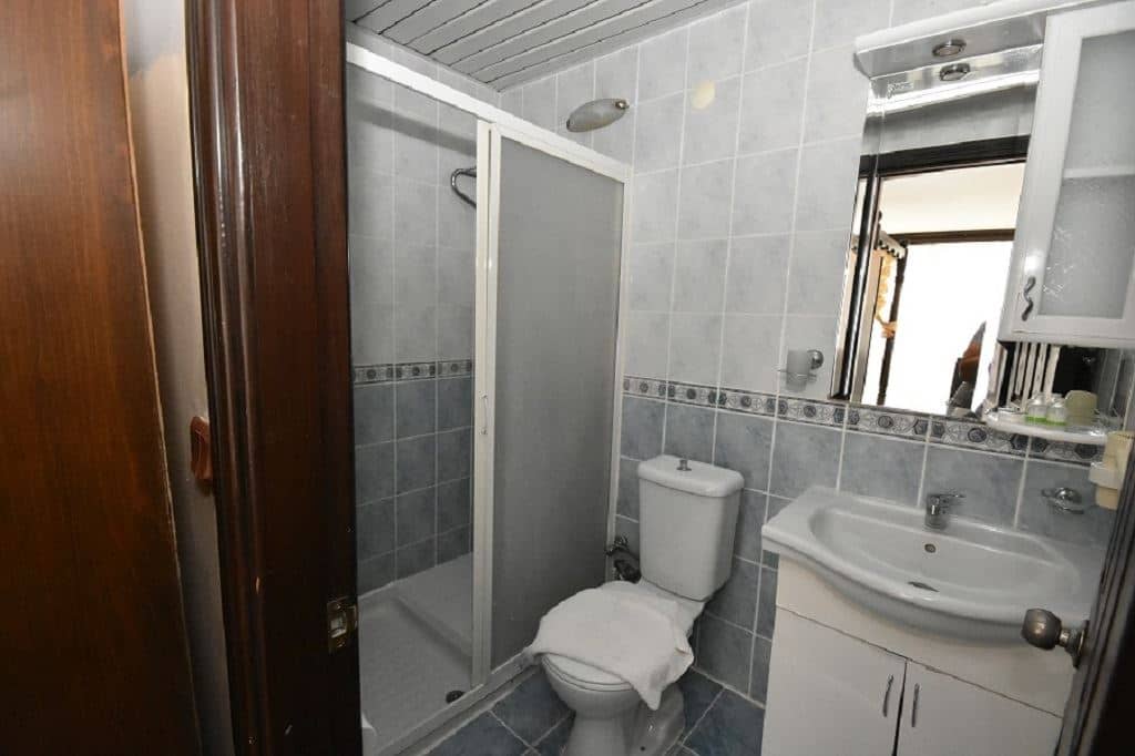 rooms-standard-room