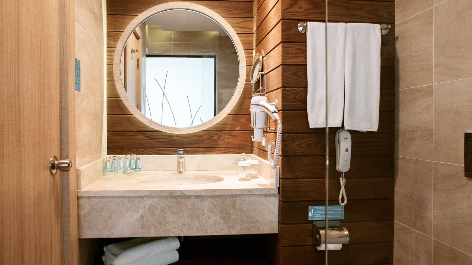 rooms-standard-room-sea-view