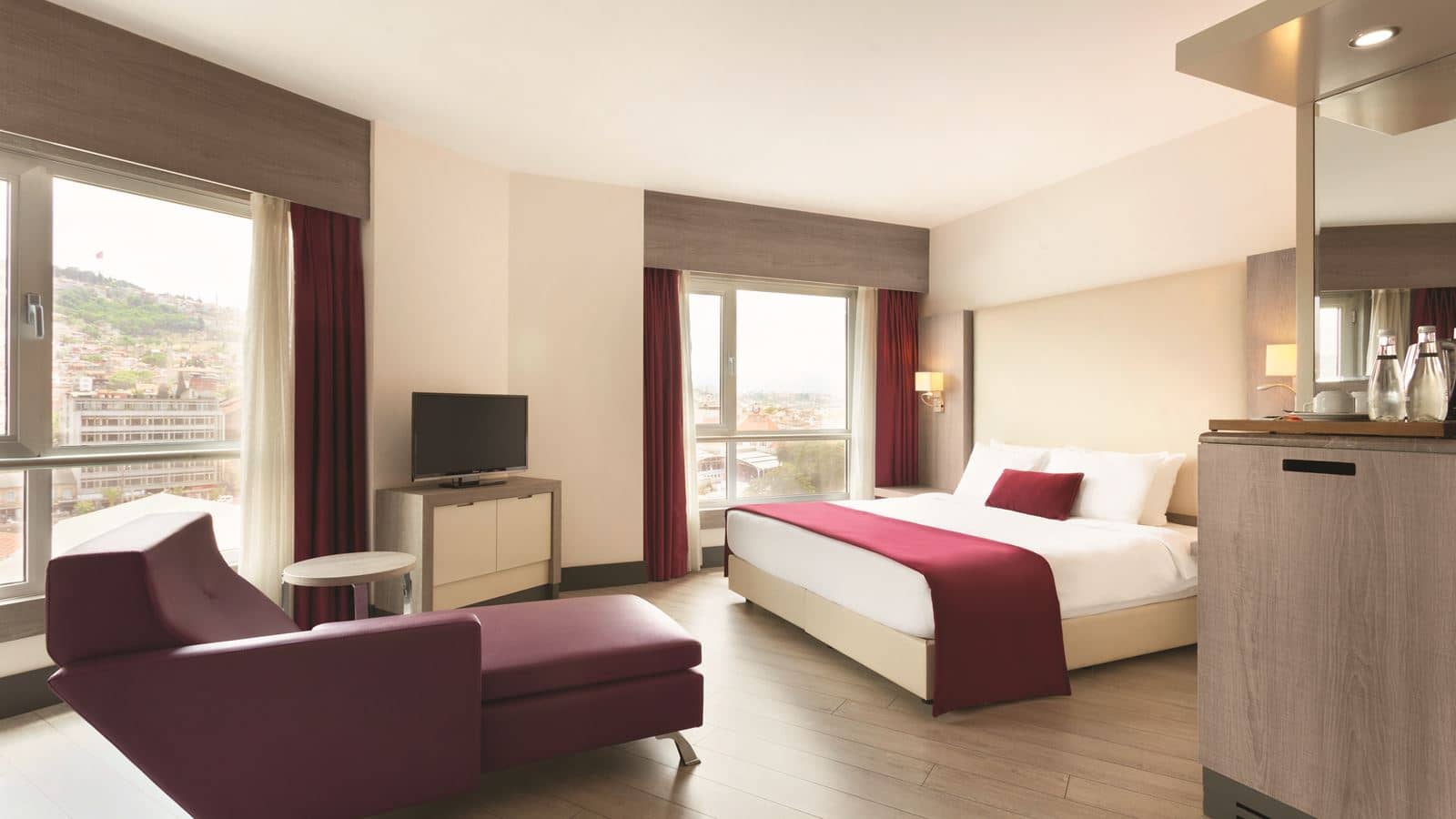 rooms-superior-suit