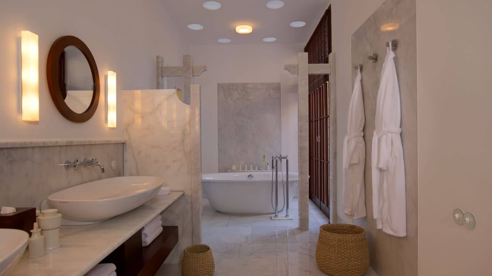 rooms-pool-pavillion-deluxe-sea-view