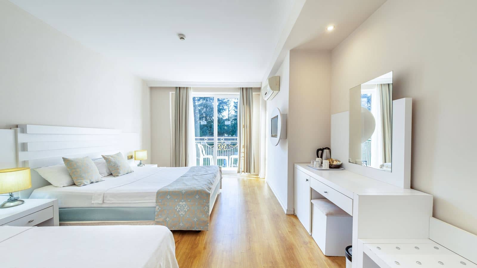 rooms-family-room