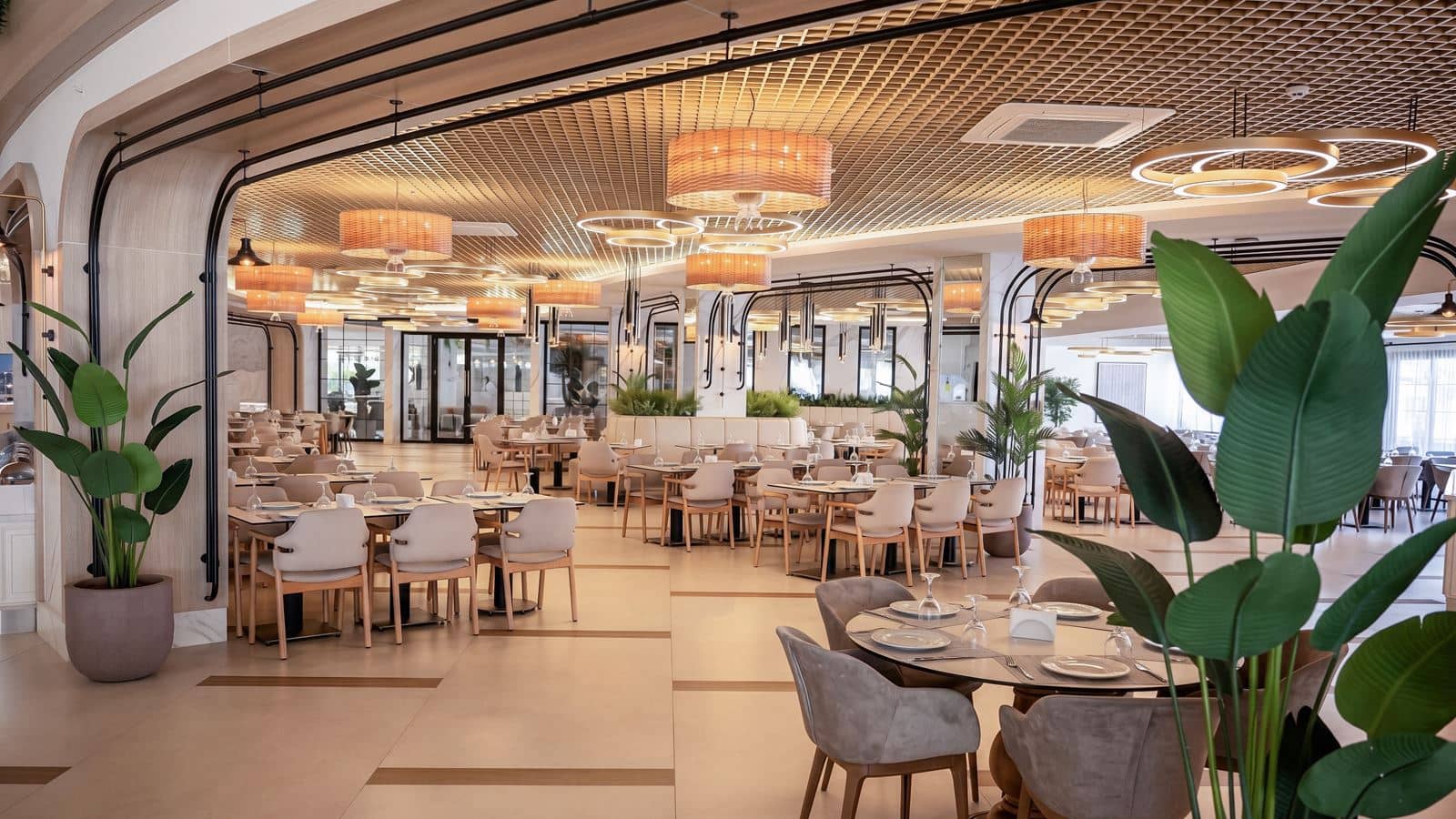 restaurants-main-restaurant