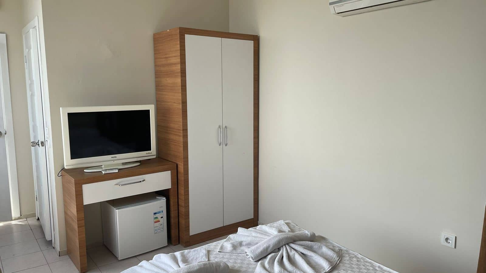 rooms-standard-room