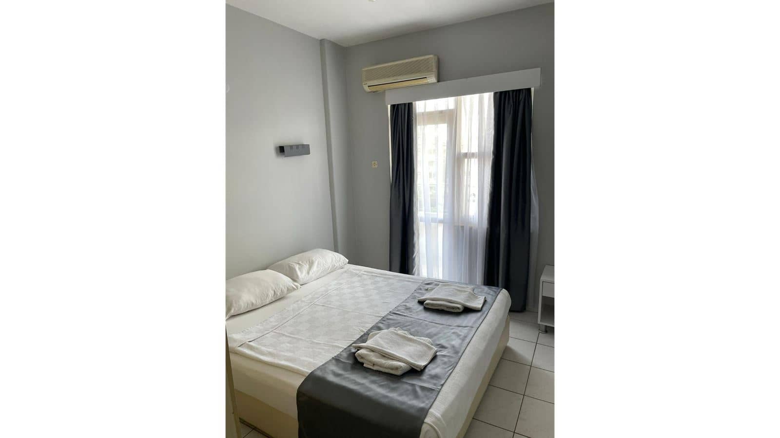 rooms-economy-room