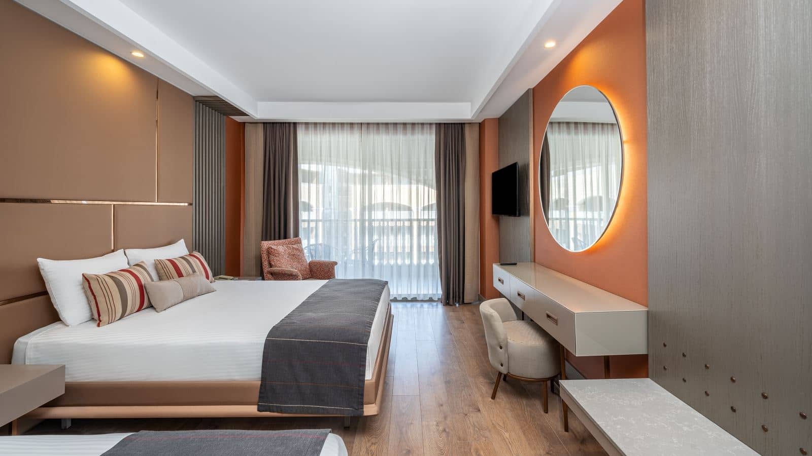 rooms-standard-room-side-sea-view