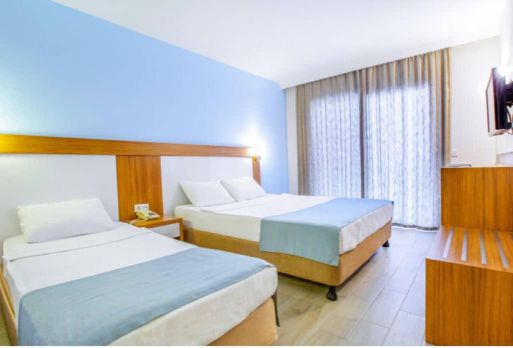 rooms-family-room