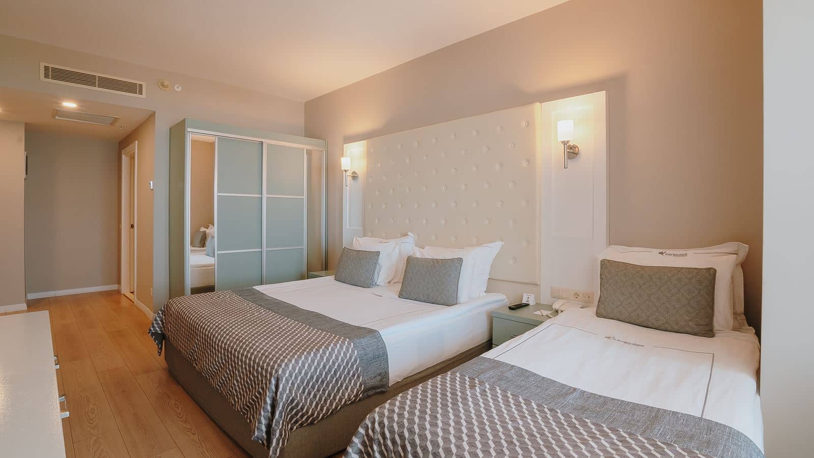 rooms-superior-room-sea-view