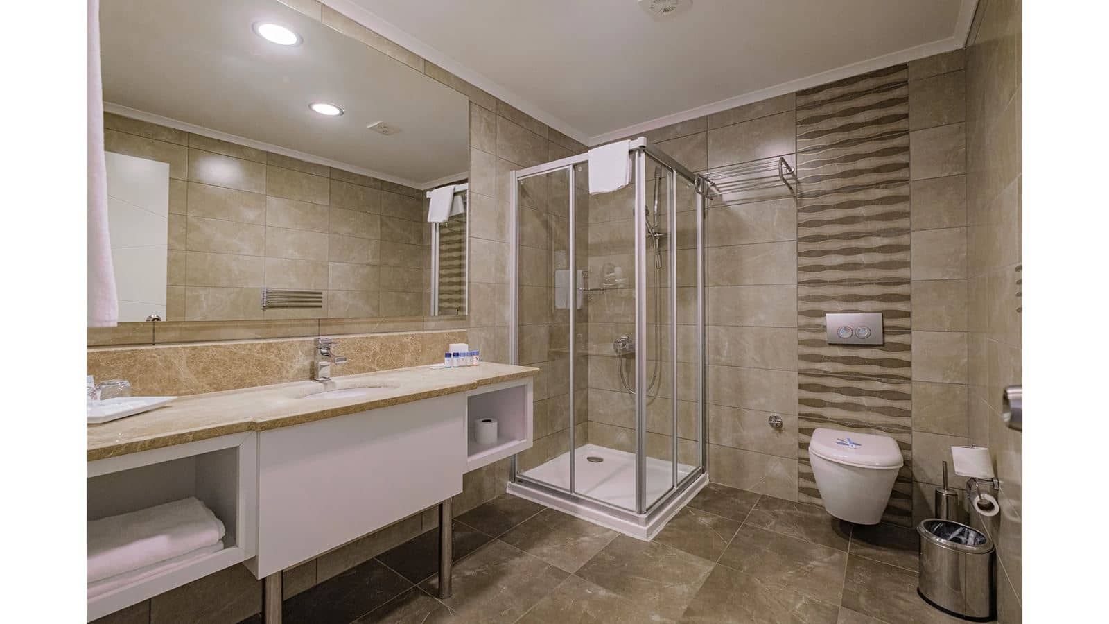 rooms-economy-room
