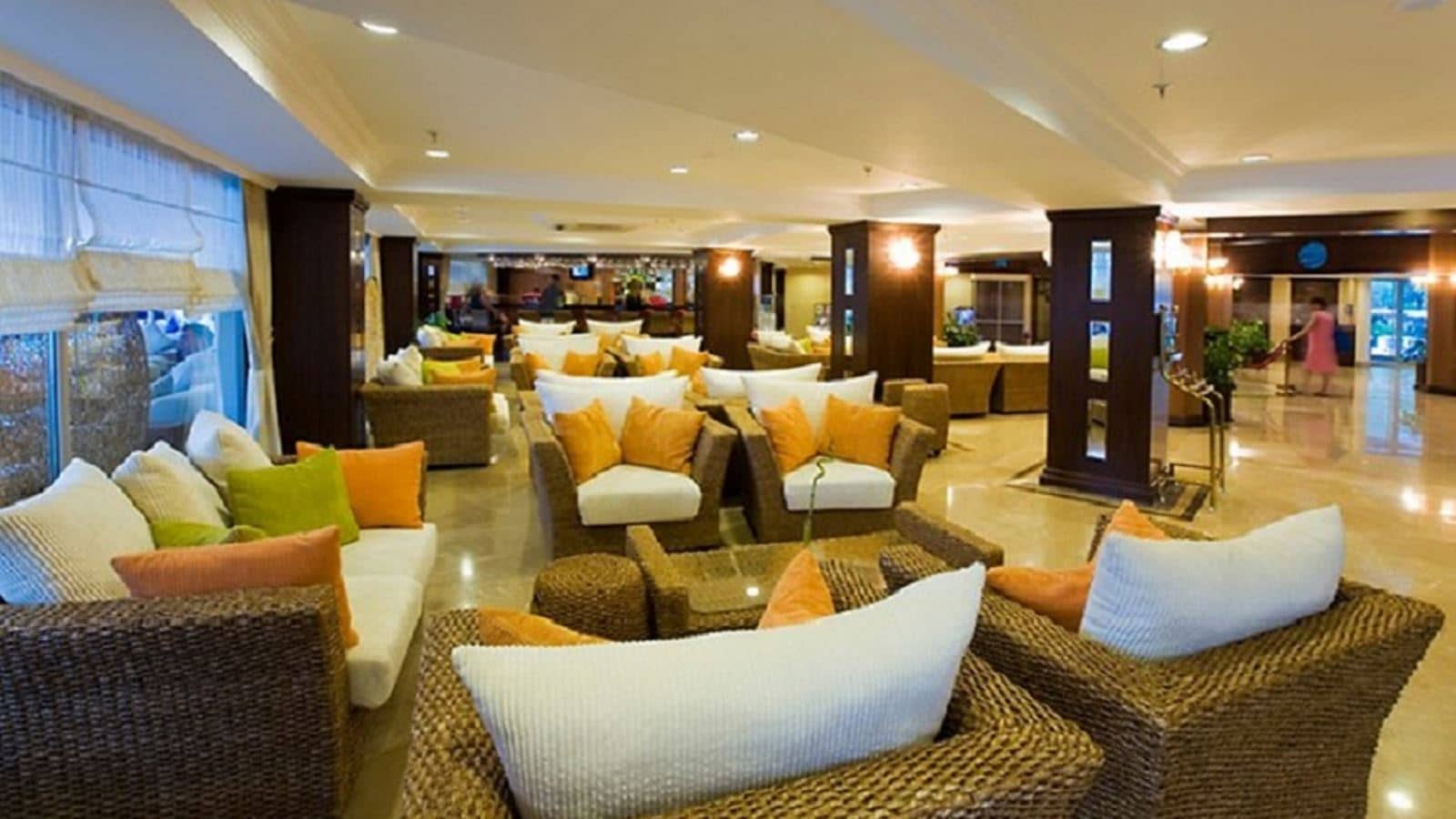 bars-lobby-bar