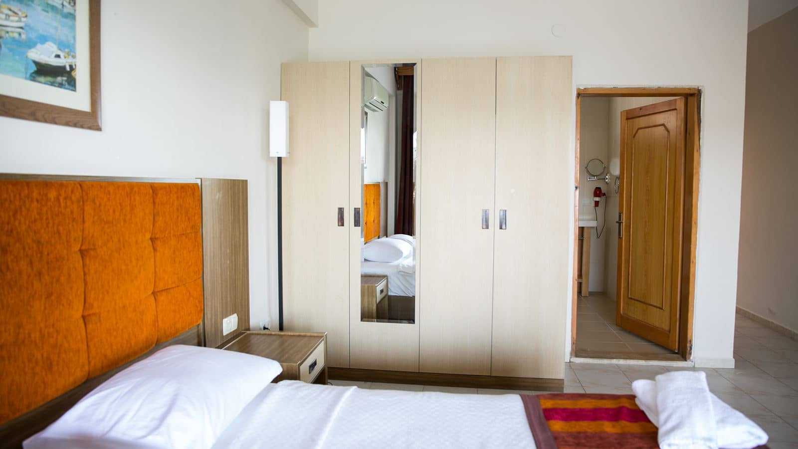 rooms-standard-room