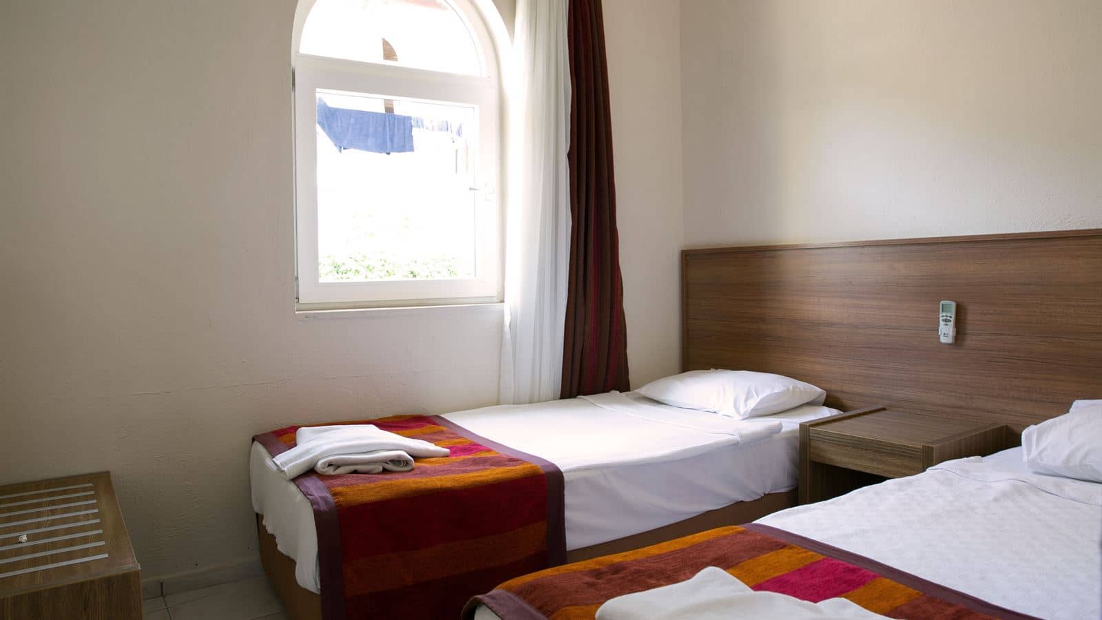 rooms-family-room