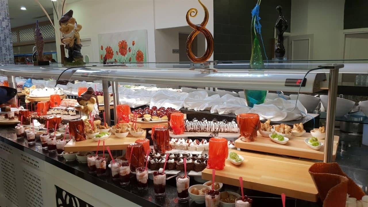 restaurants-moonlight-restaurant