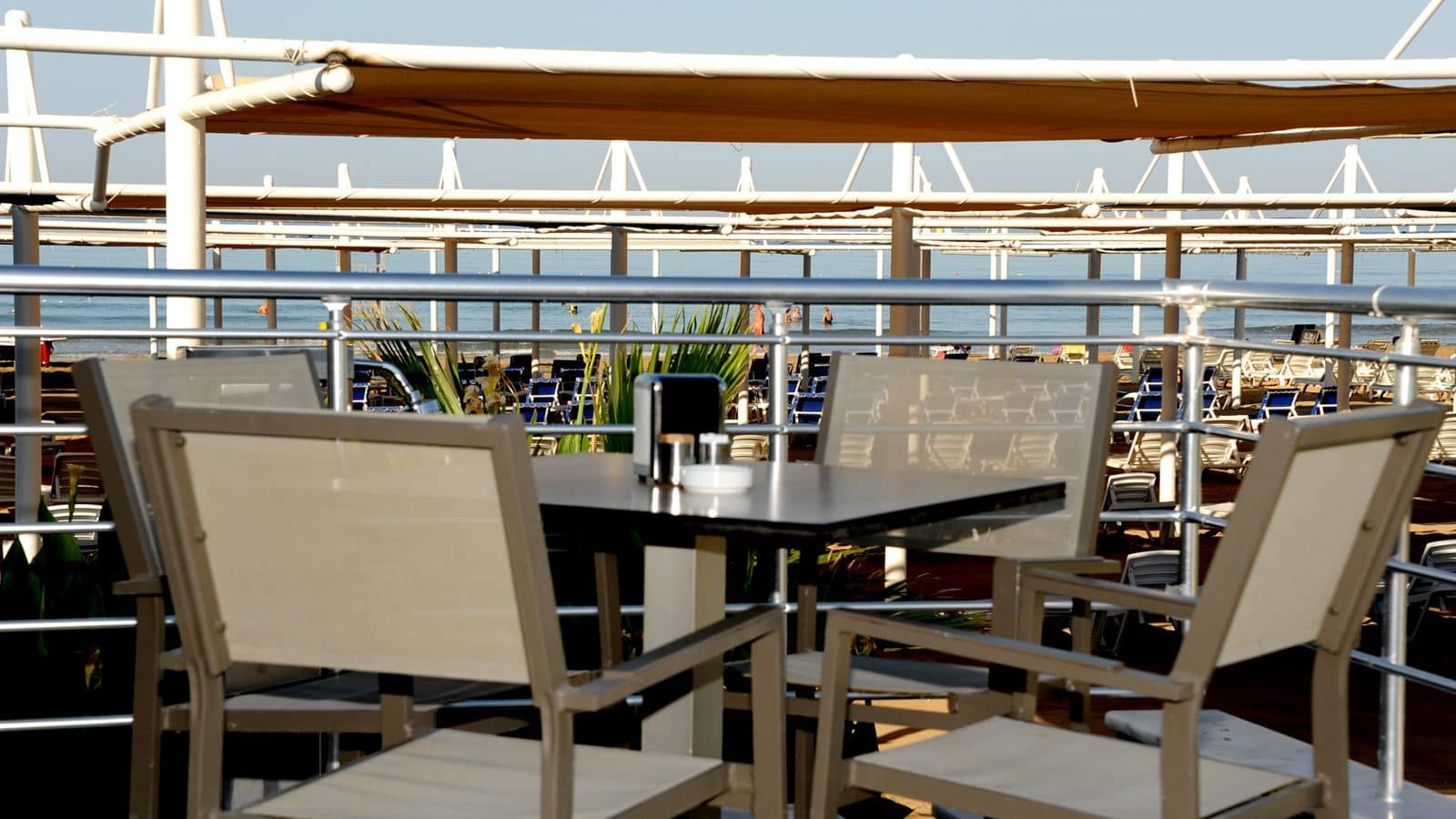 bars-beach-bar