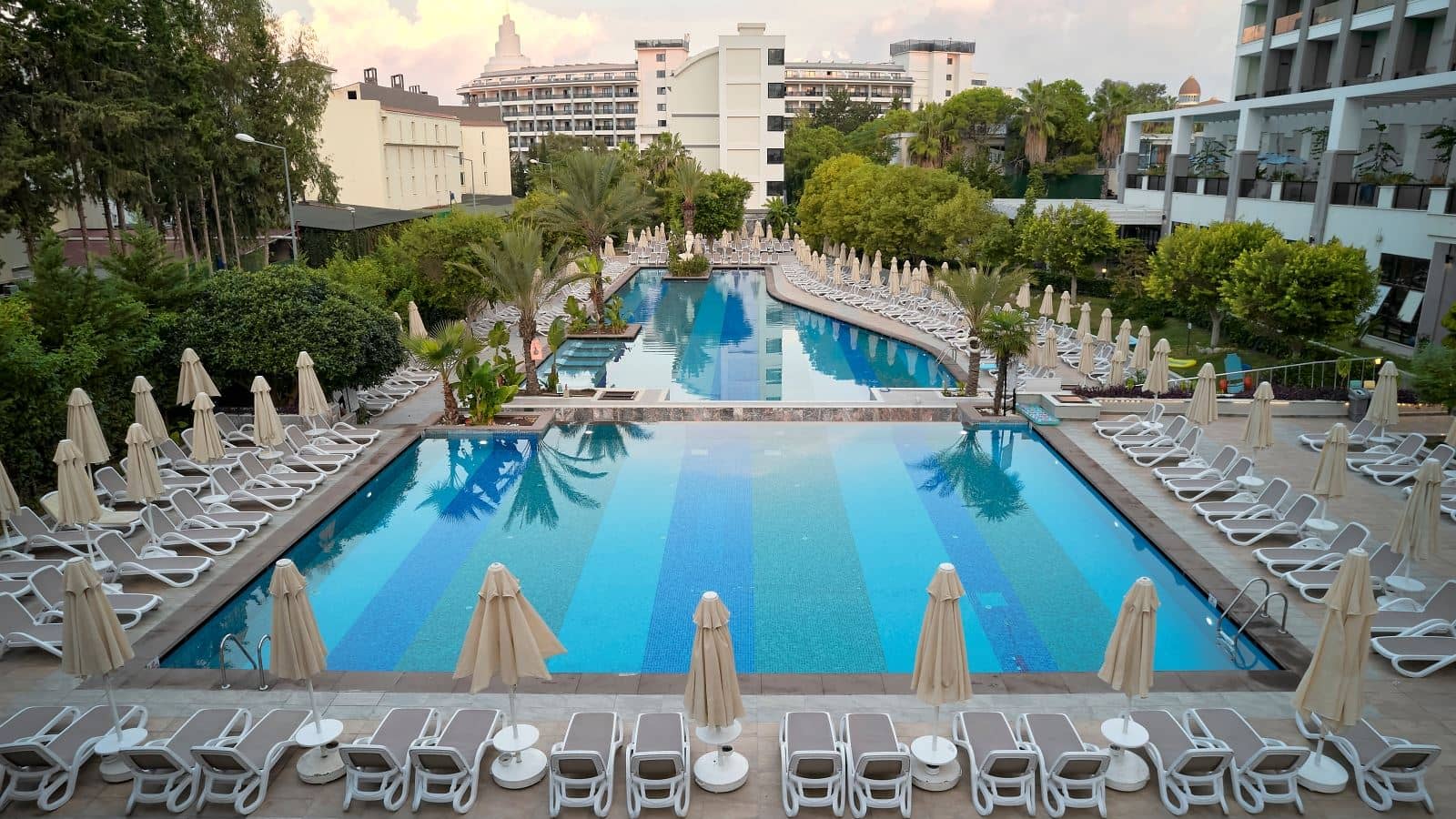 pools-outdoor-pool