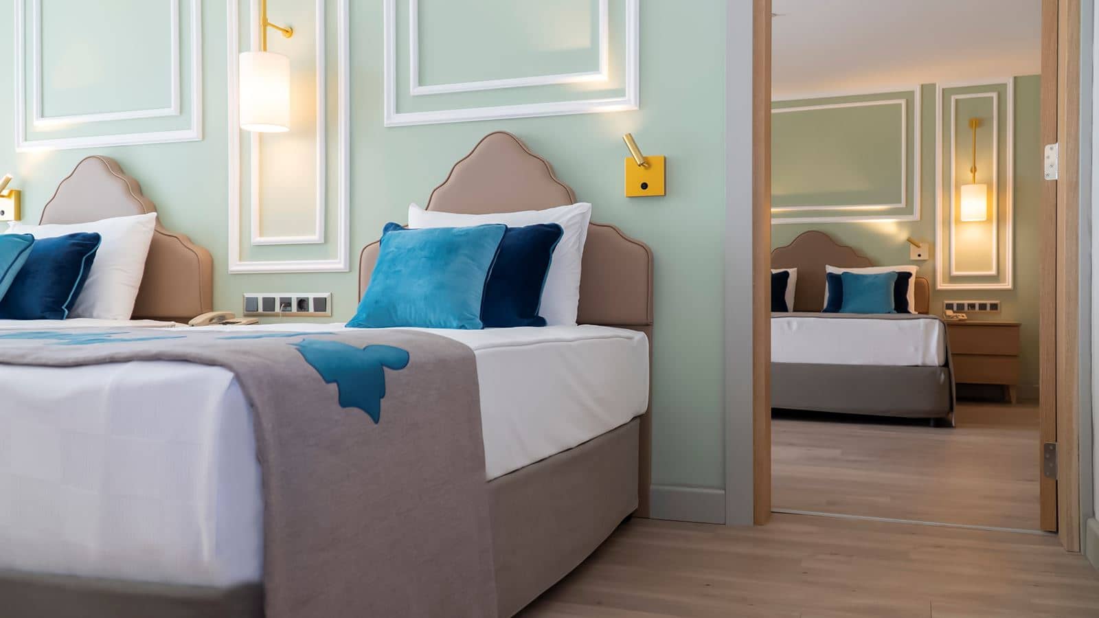 rooms-connection-family-room