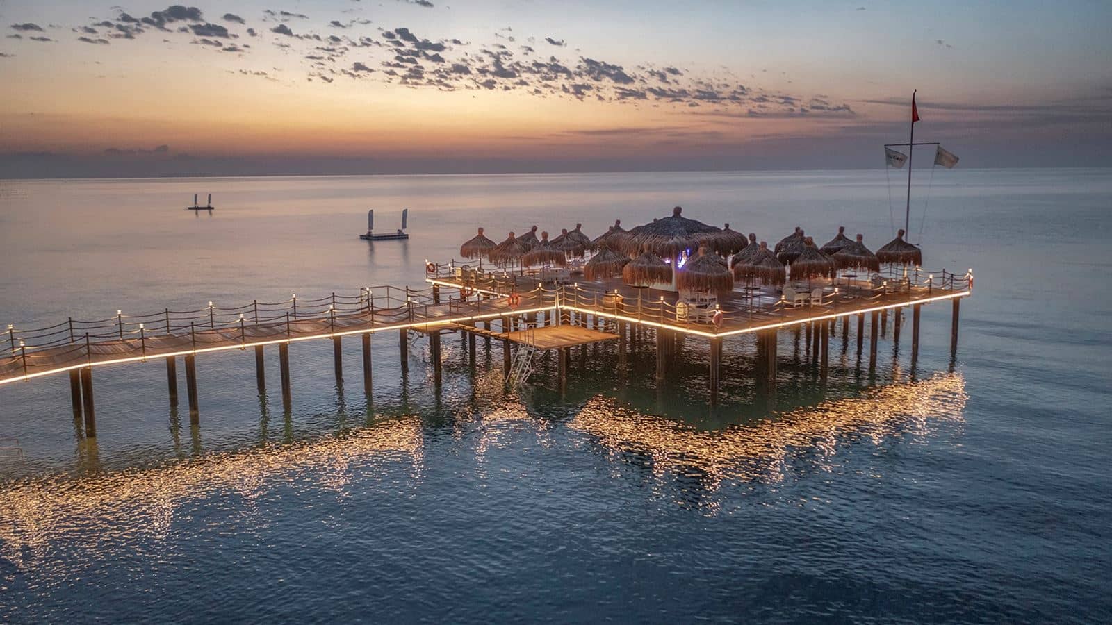 bars-pier-bar