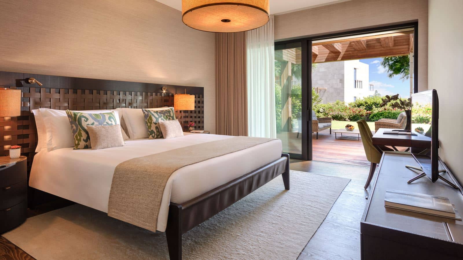 rooms-three-bedroom-residential-apartment