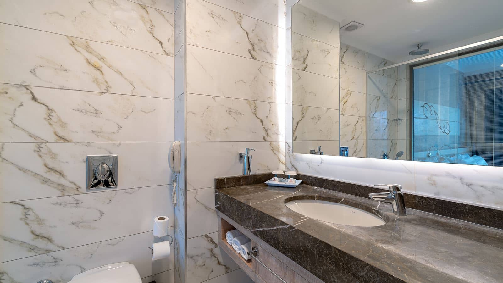 rooms-standard-room
