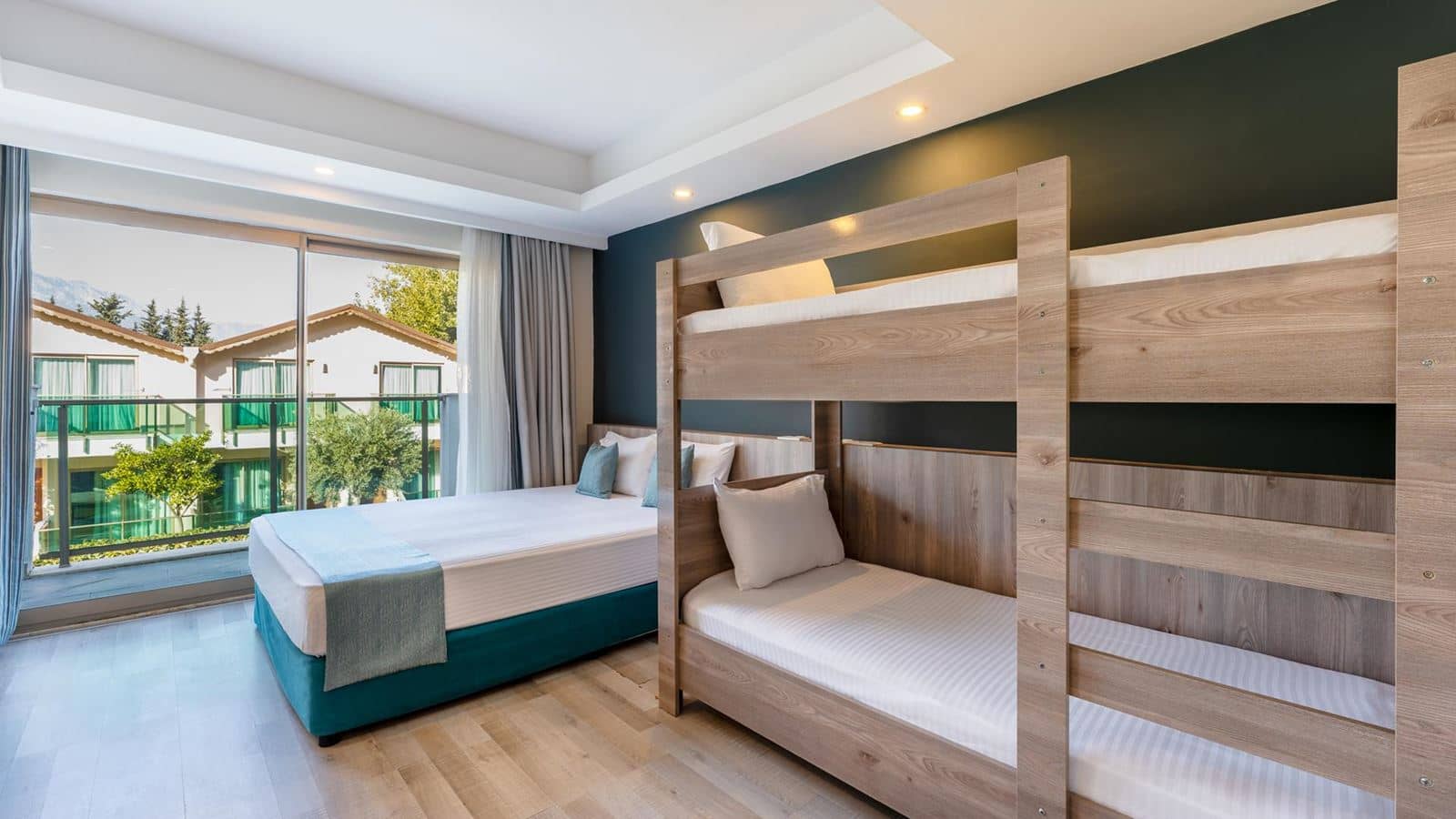 rooms-standard-bunkbed-room--main-building-annex--building