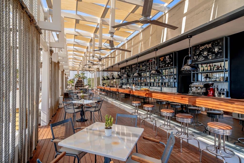 bars-beach-lounge