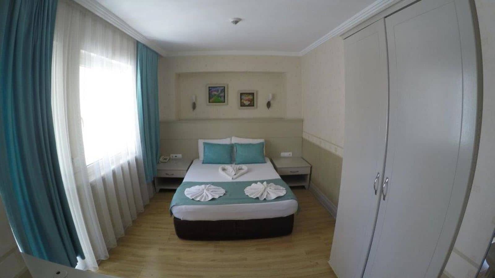 rooms-standard-room