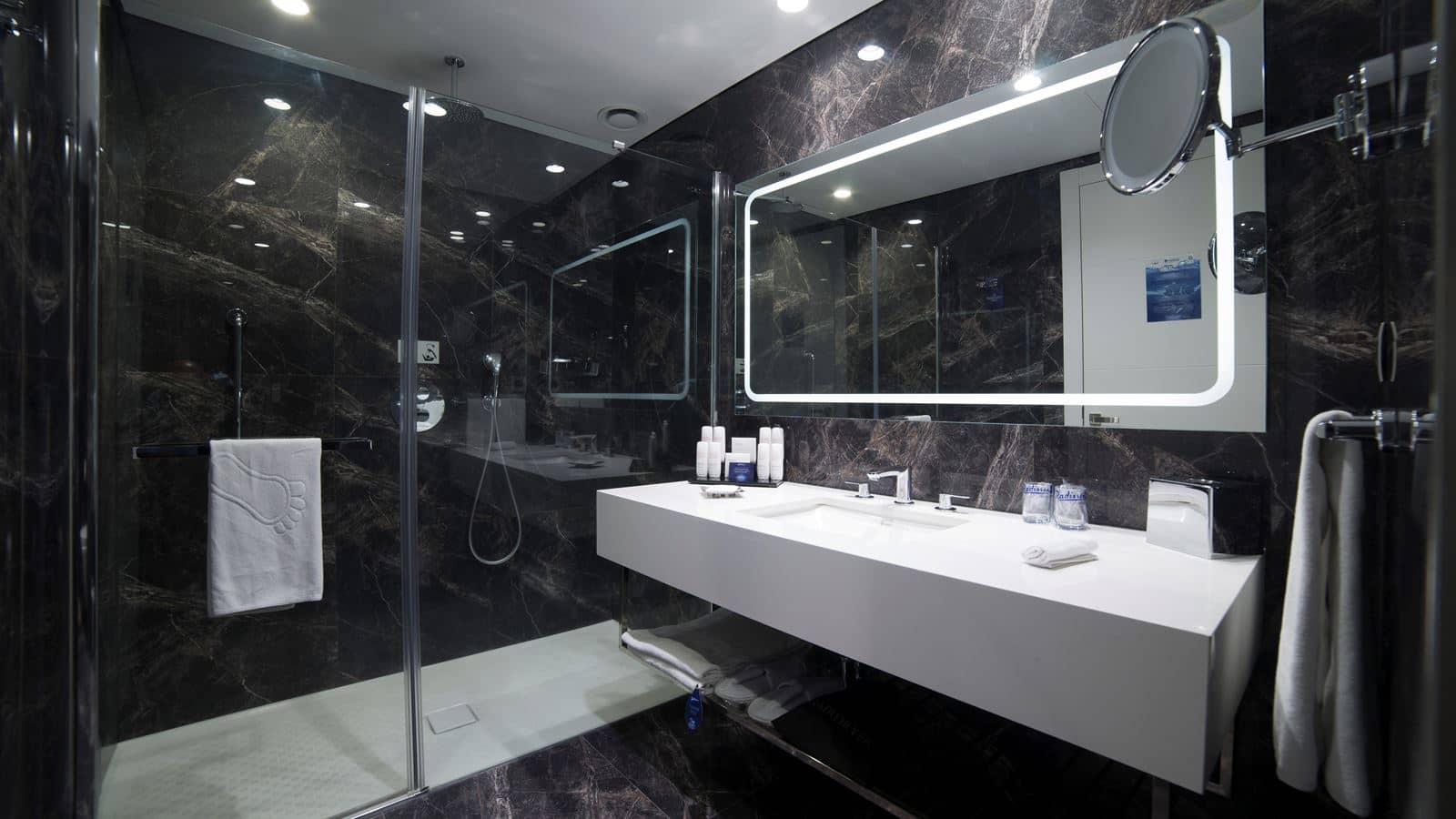 rooms-executive-room