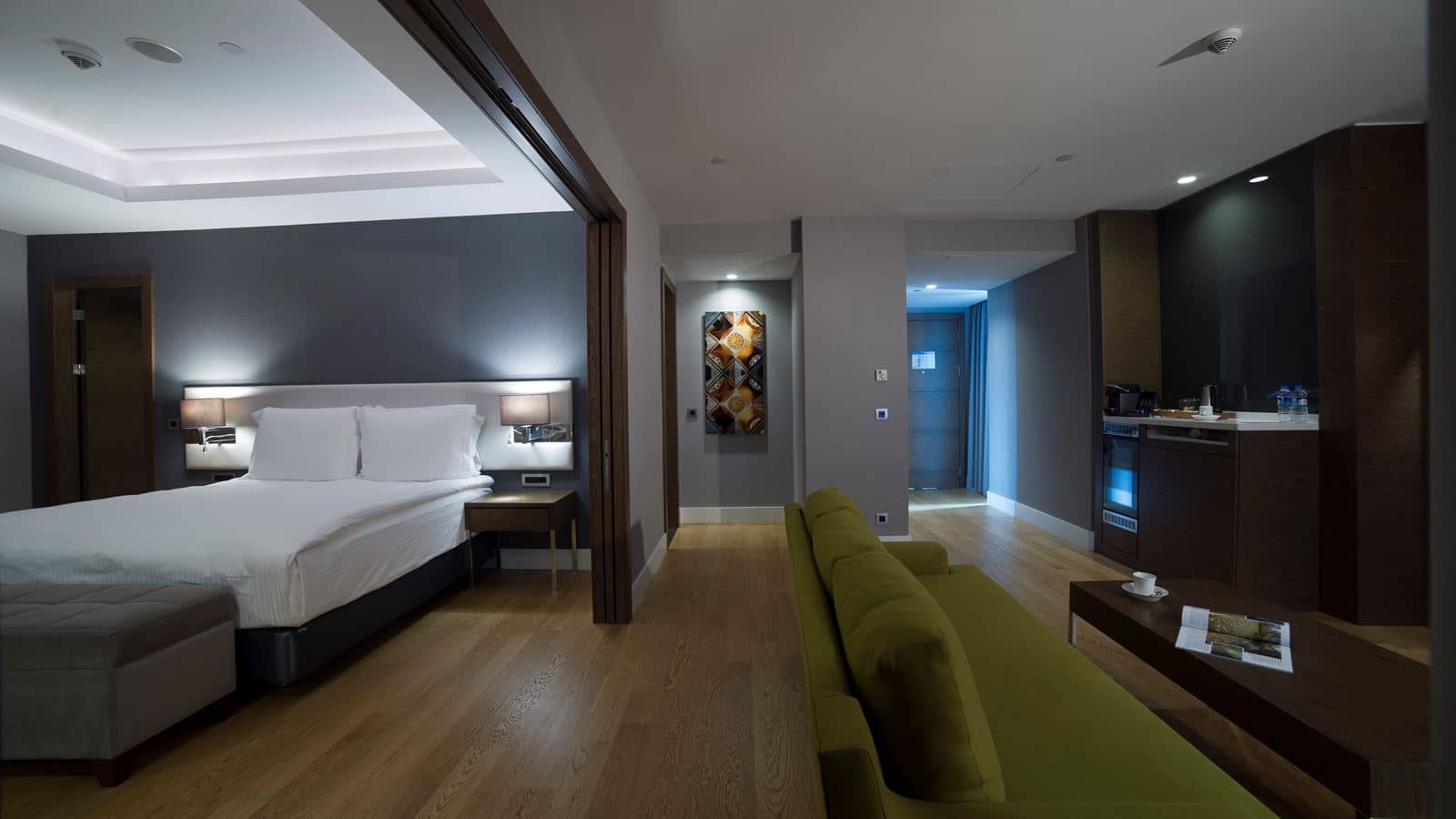 rooms-suite-room