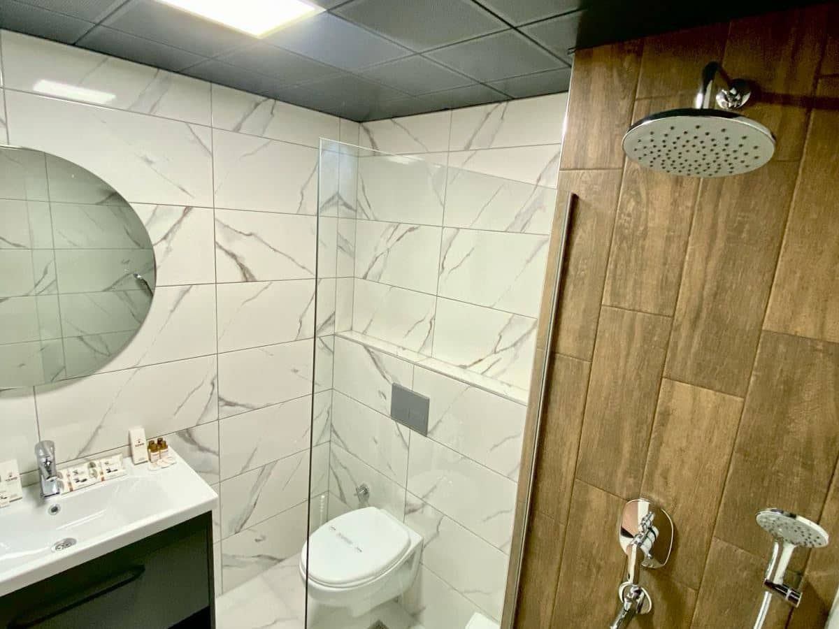 rooms-standard-room