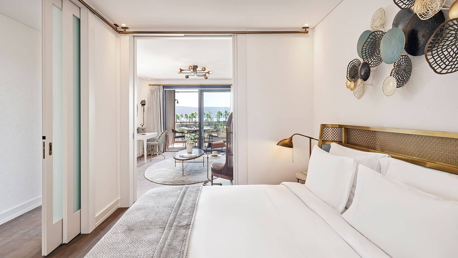 rooms-1-bedroom-suite-sea-view-terrace