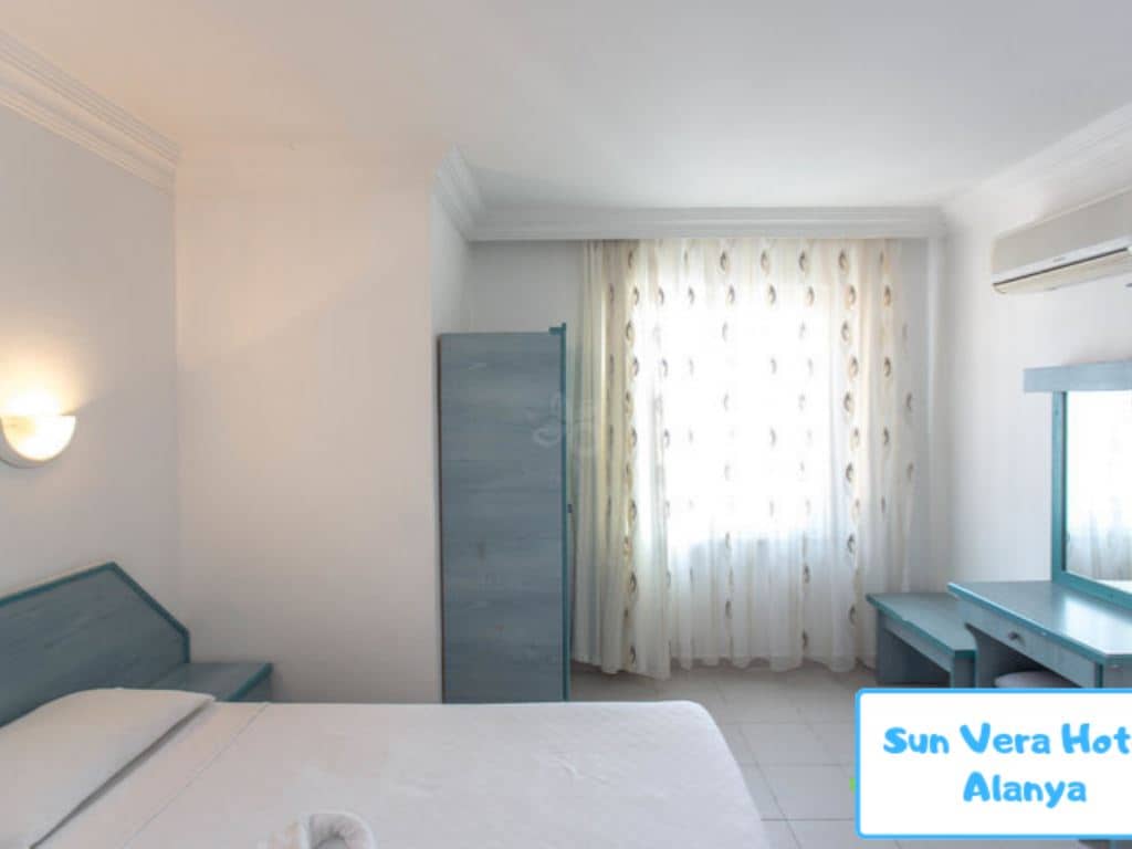 rooms-family-room