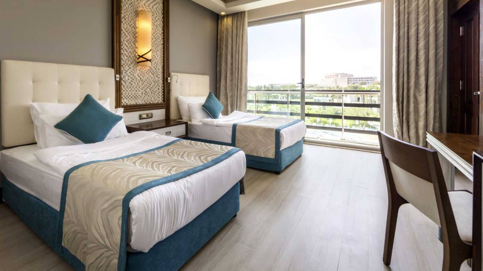 rooms-suite-superior-lagoon-for-family