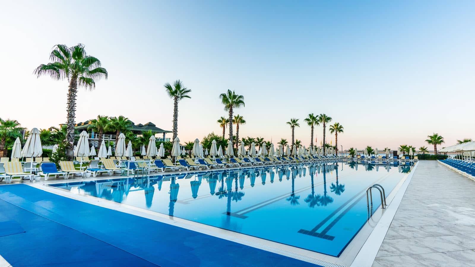 pools-outdoor-pool