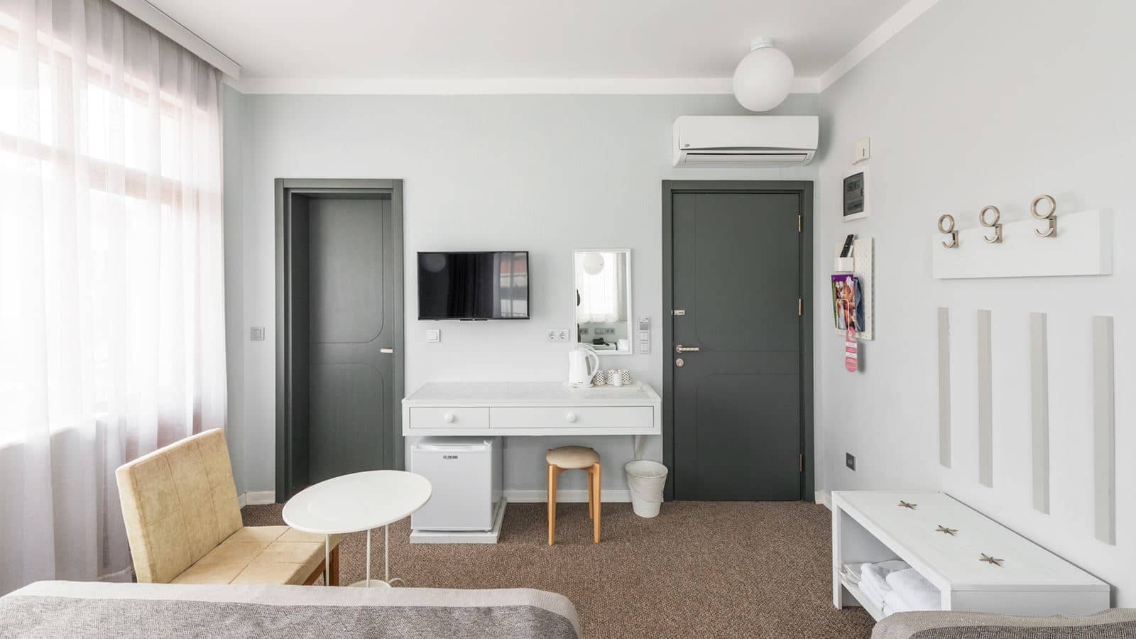 rooms-standard-with-balcony-room